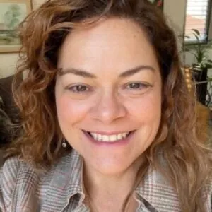 Profile photo of Mel Larrosa