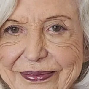 Profile photo of Suzanne Taylor
